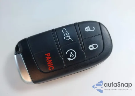 2015 Jeep Grand Cherokee High Altitude z USA, uszkodzony, nr VIN 1C4RJFCG3FC110774